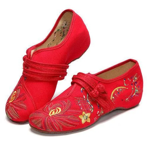 Big Size Flower Embroidered Chinese Knot Vintage Flat Casual Loafers
