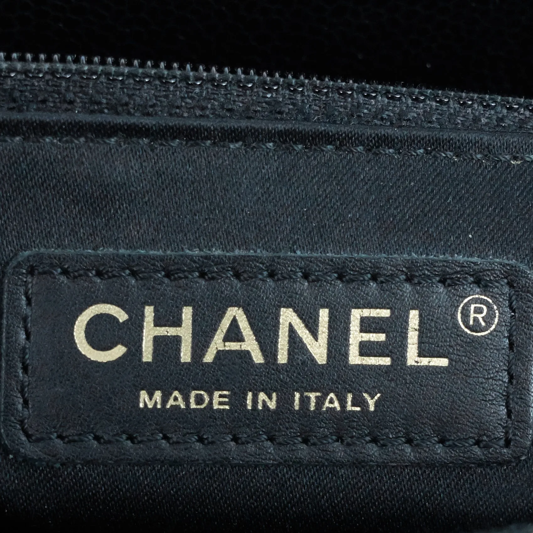 CHANEL Grand Shopping Tote GST Large Caviar Leather Bag