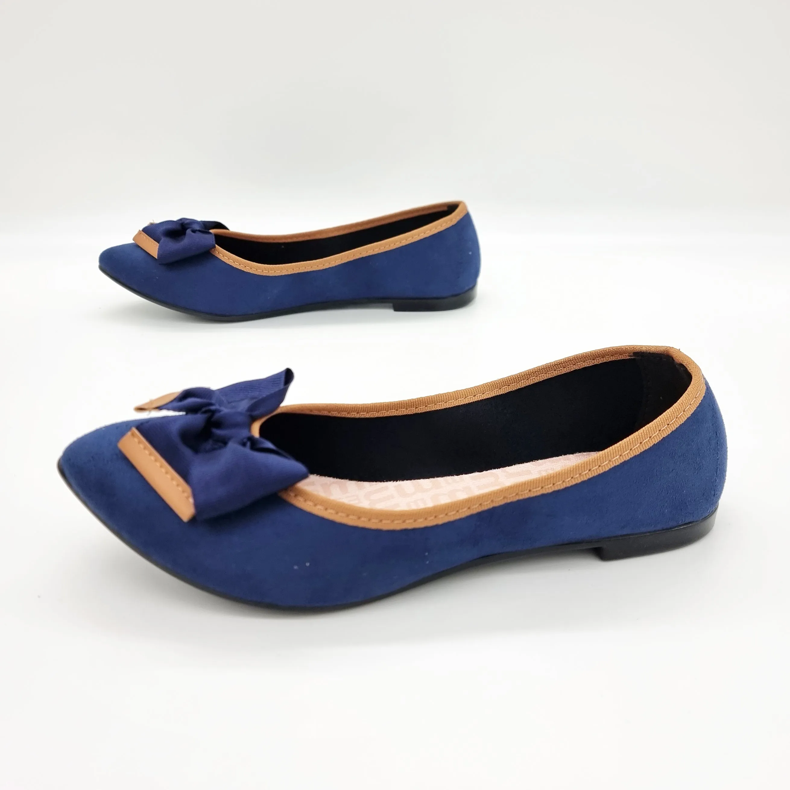 Moleca 5727-129 Pointy Toe in Navy Suede